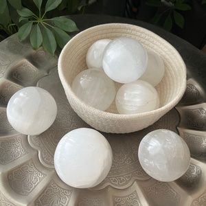 Medium Selenite Sphere with Light Stand (One)